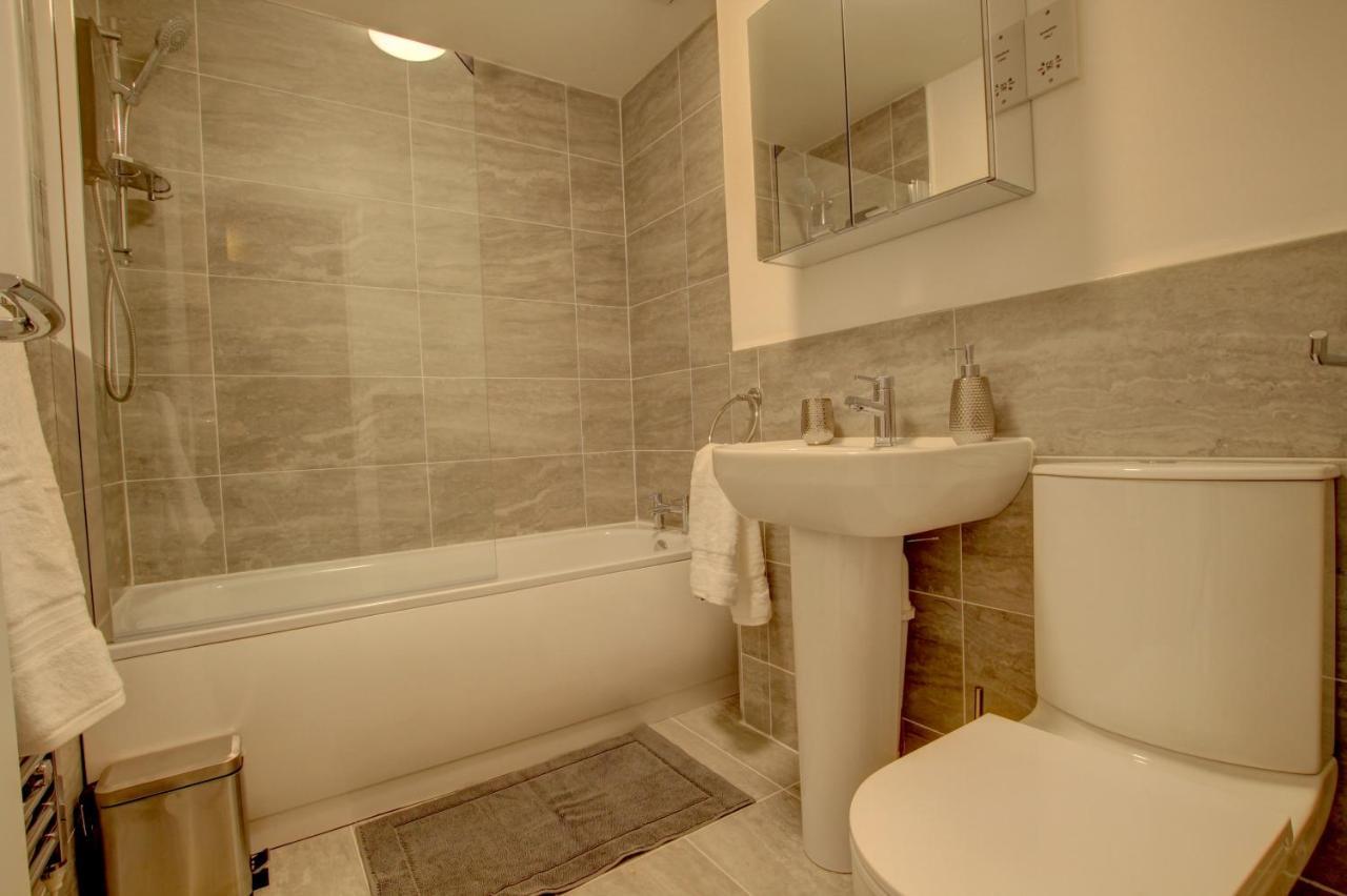 Bright & Stylish Apartment ดันดี ภายนอก รูปภาพ