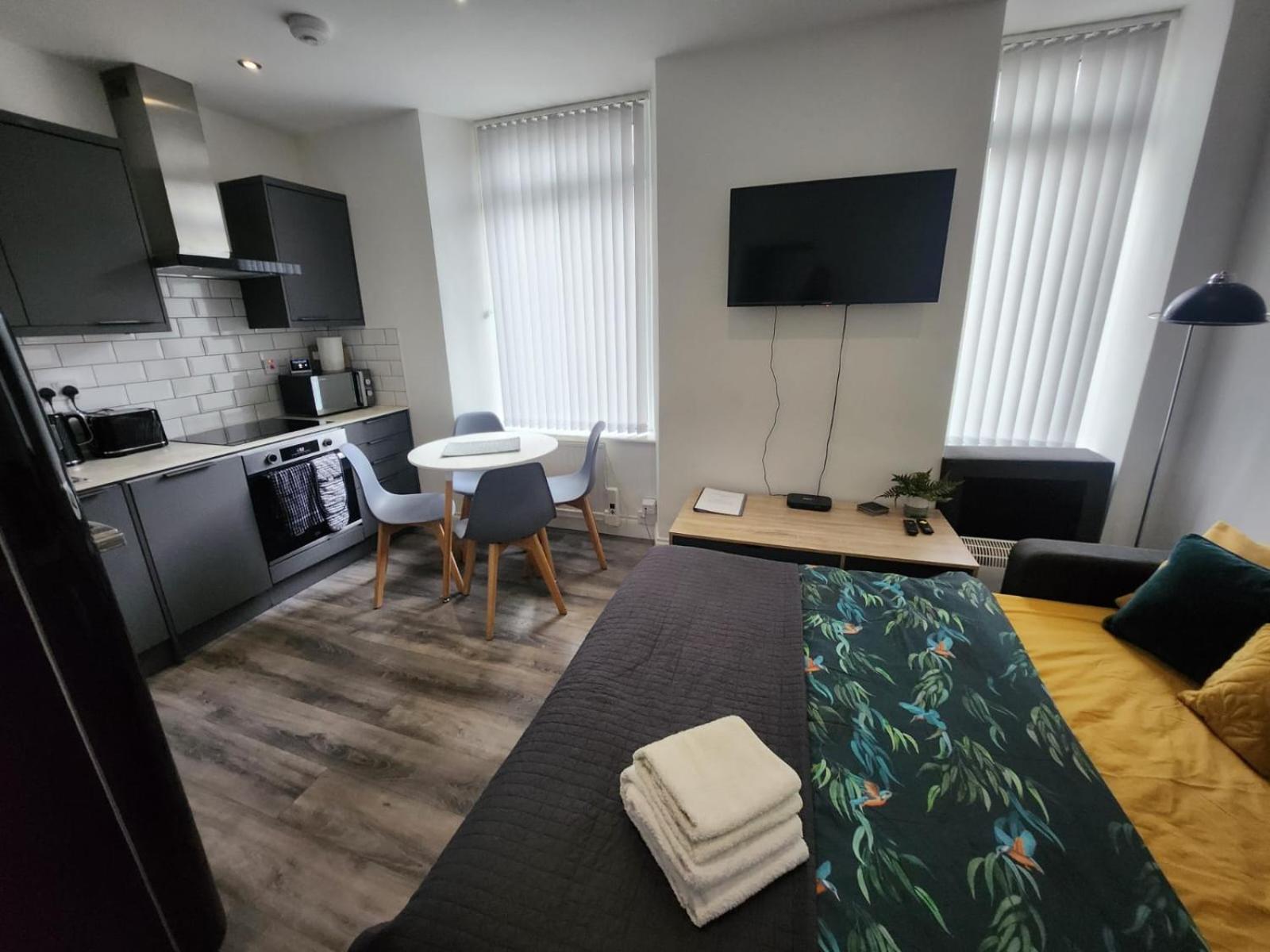 Bright & Stylish Apartment ดันดี ภายนอก รูปภาพ